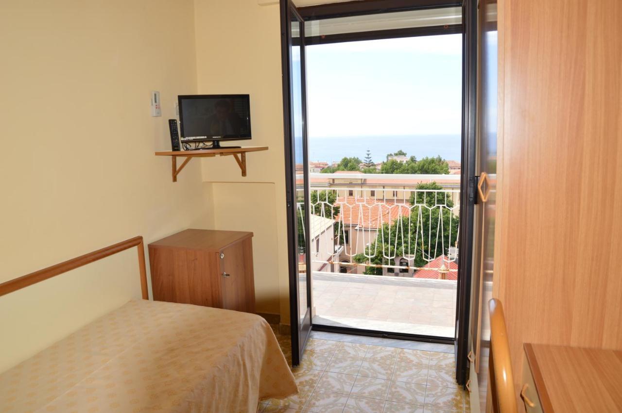 Hotel Virgilio Tropea Exteriör bild